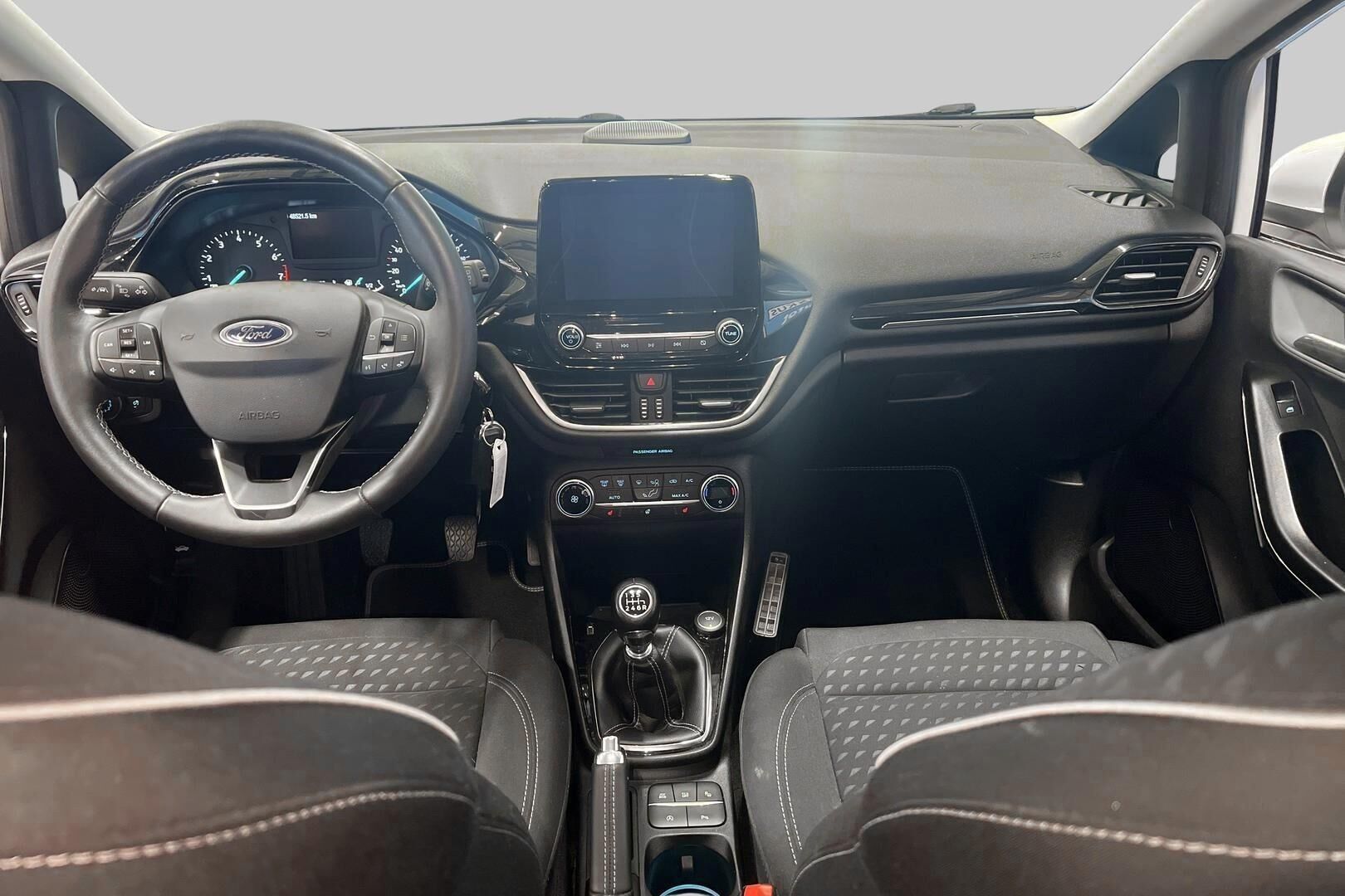 Ford Fiesta iso kuva 8