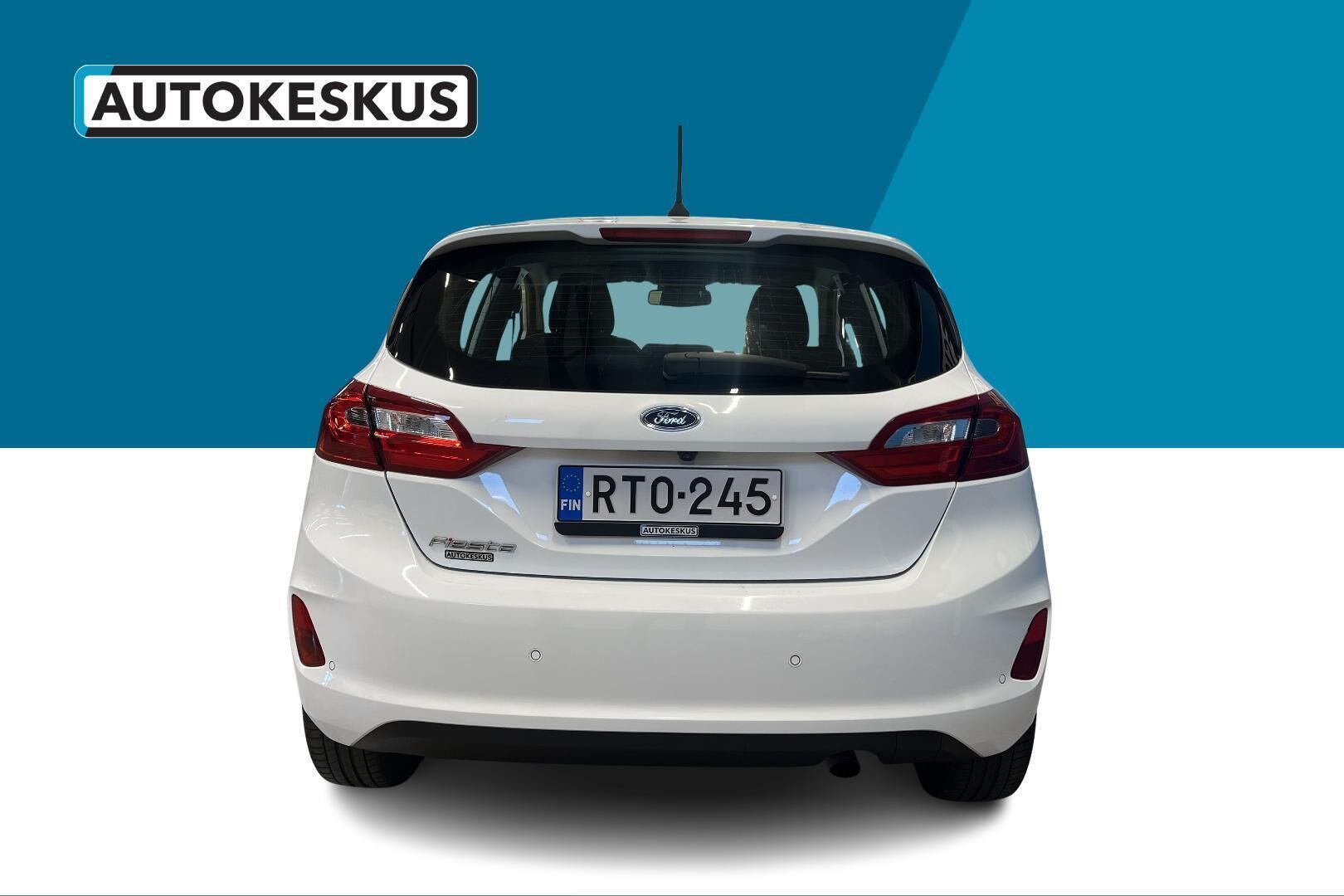 Ford Fiesta iso kuva 24
