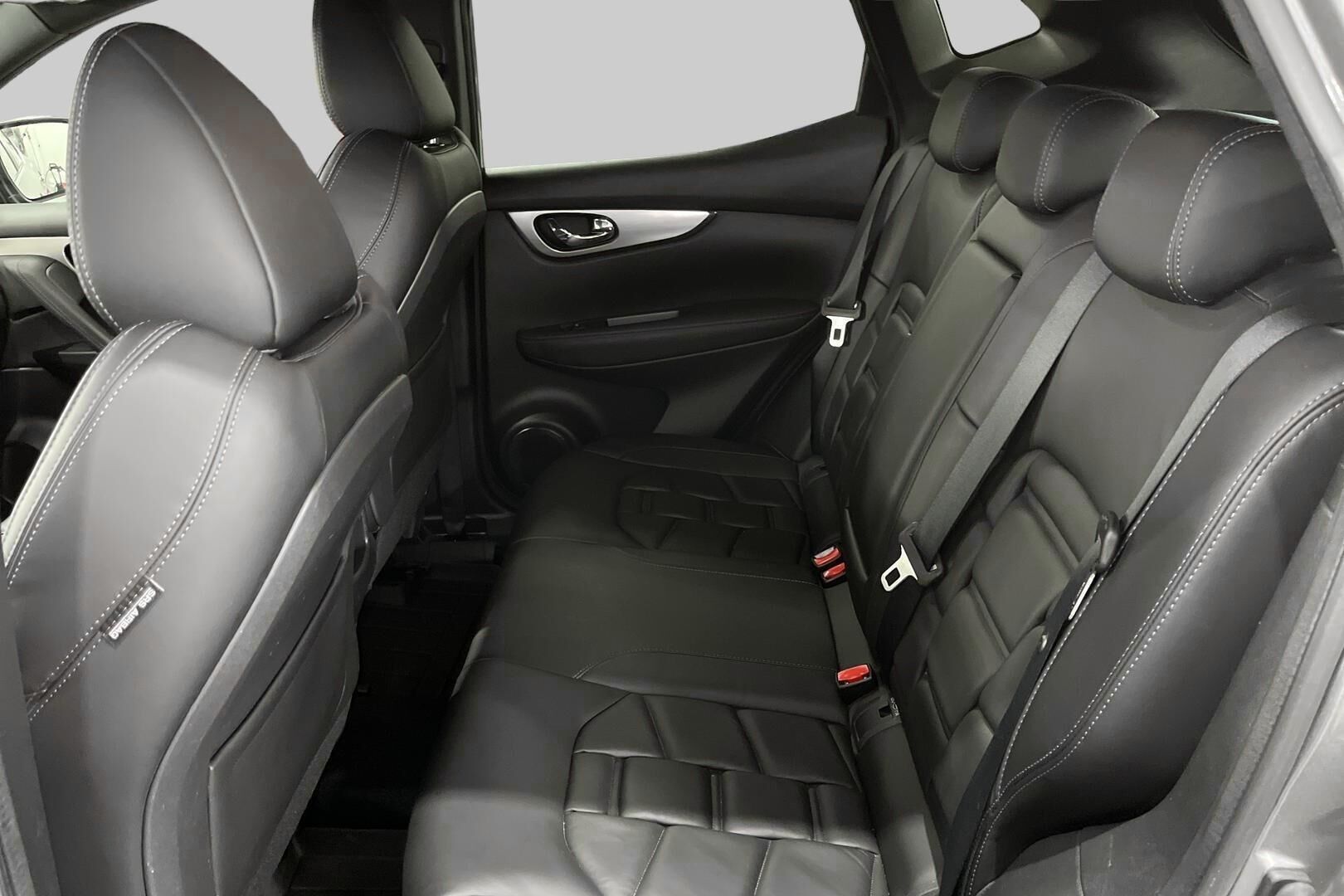 Nissan Qashqai iso kuva 10