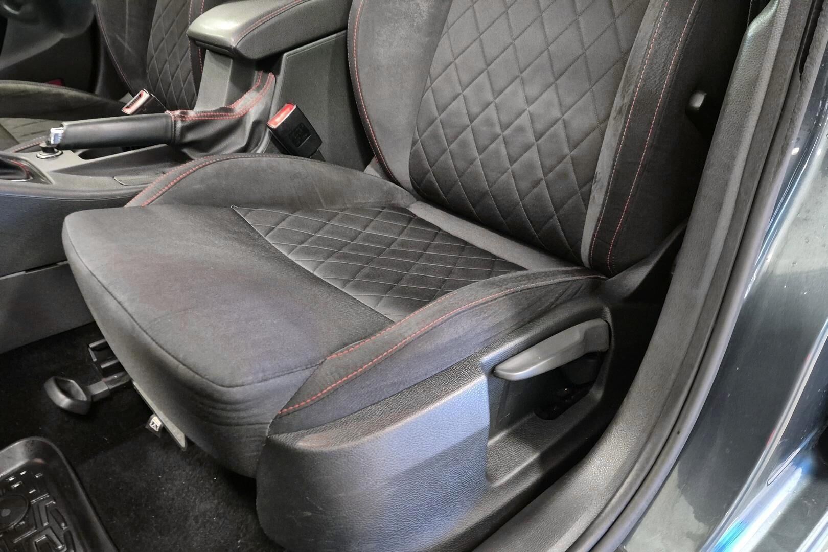 Skoda Octavia iso kuva 22