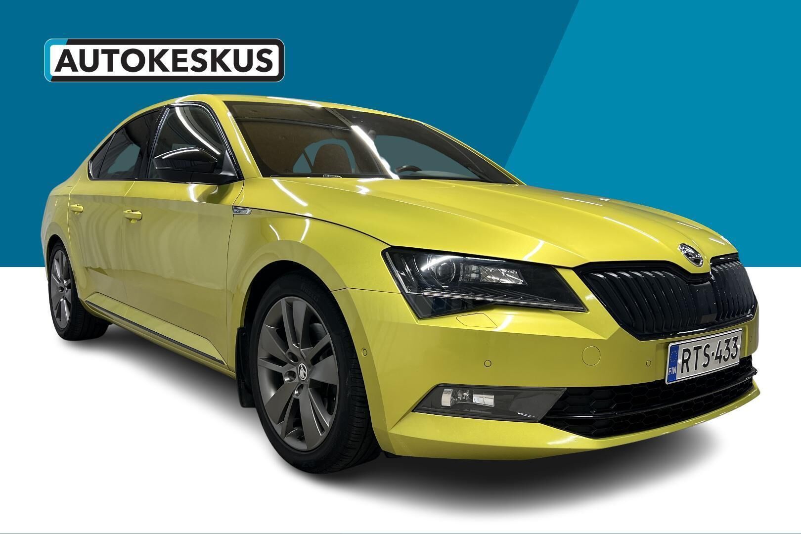 Skoda Superb iso kuva 3