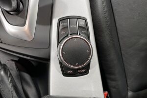 BMW 3-sarja esikatselu 16