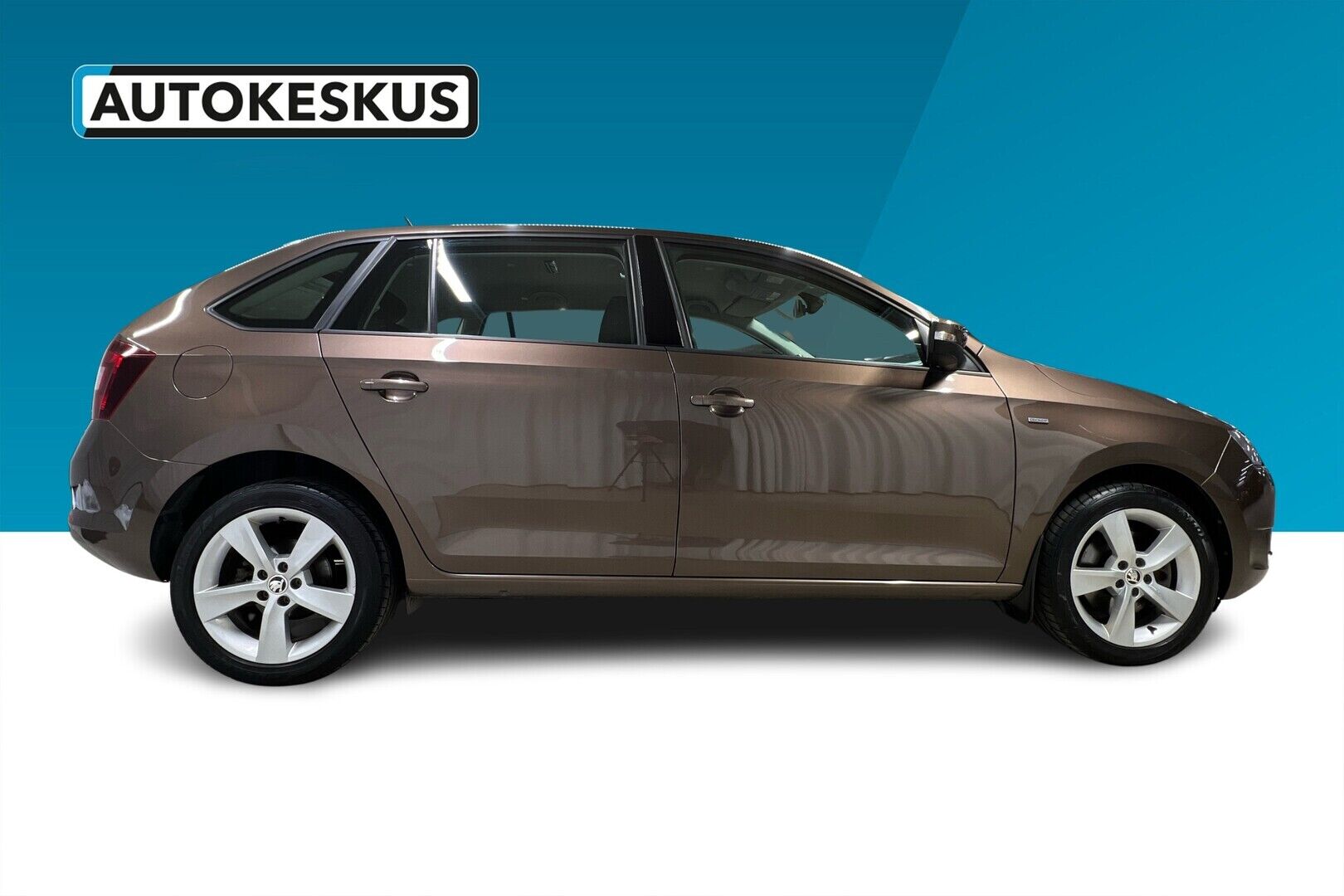 Skoda Rapid iso kuva 4