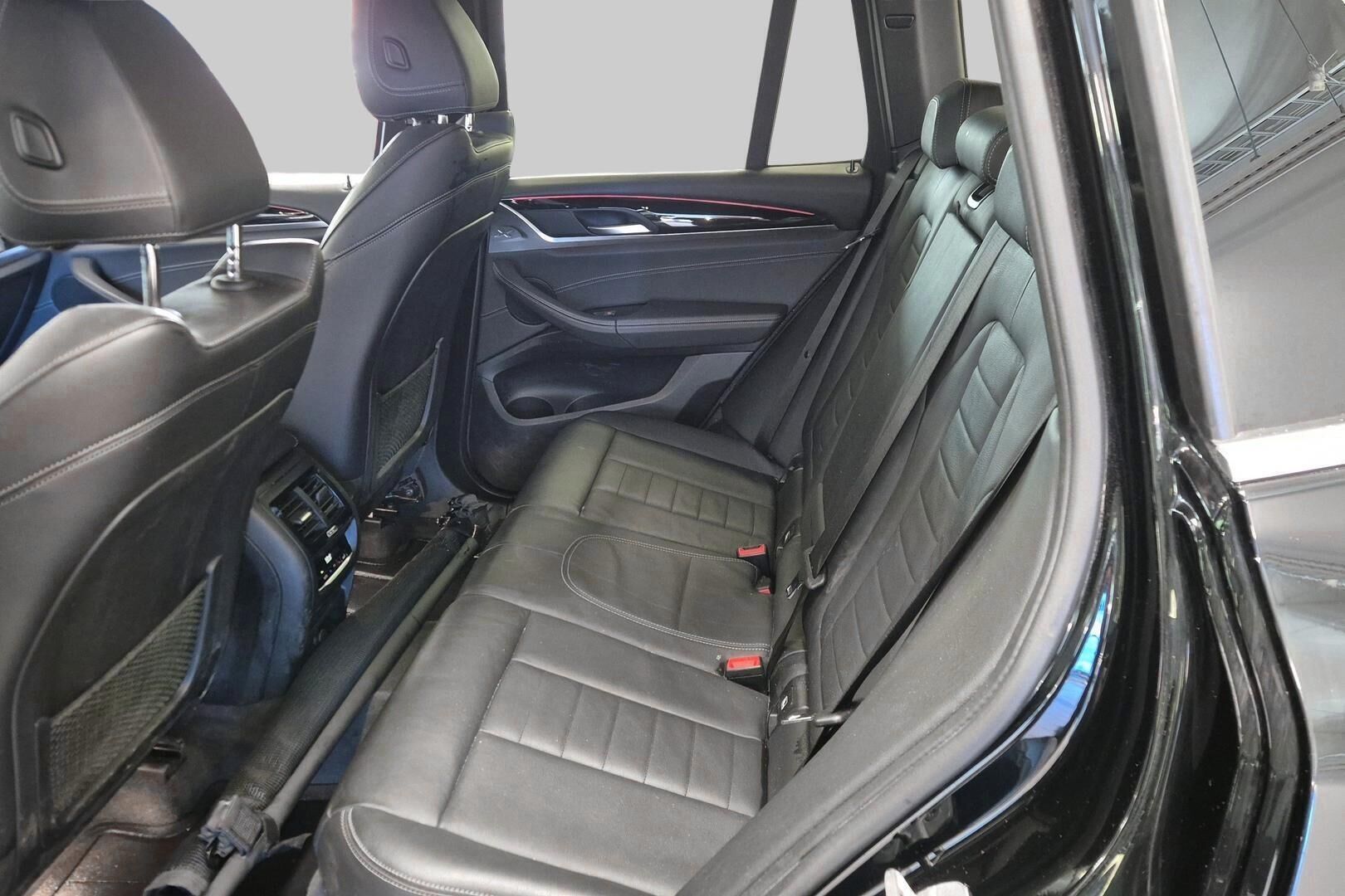 BMW X3 iso kuva 10