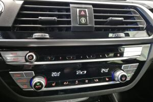BMW X3 esikatselu 8