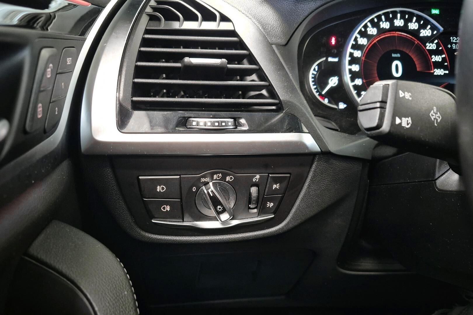BMW X3 iso kuva 21