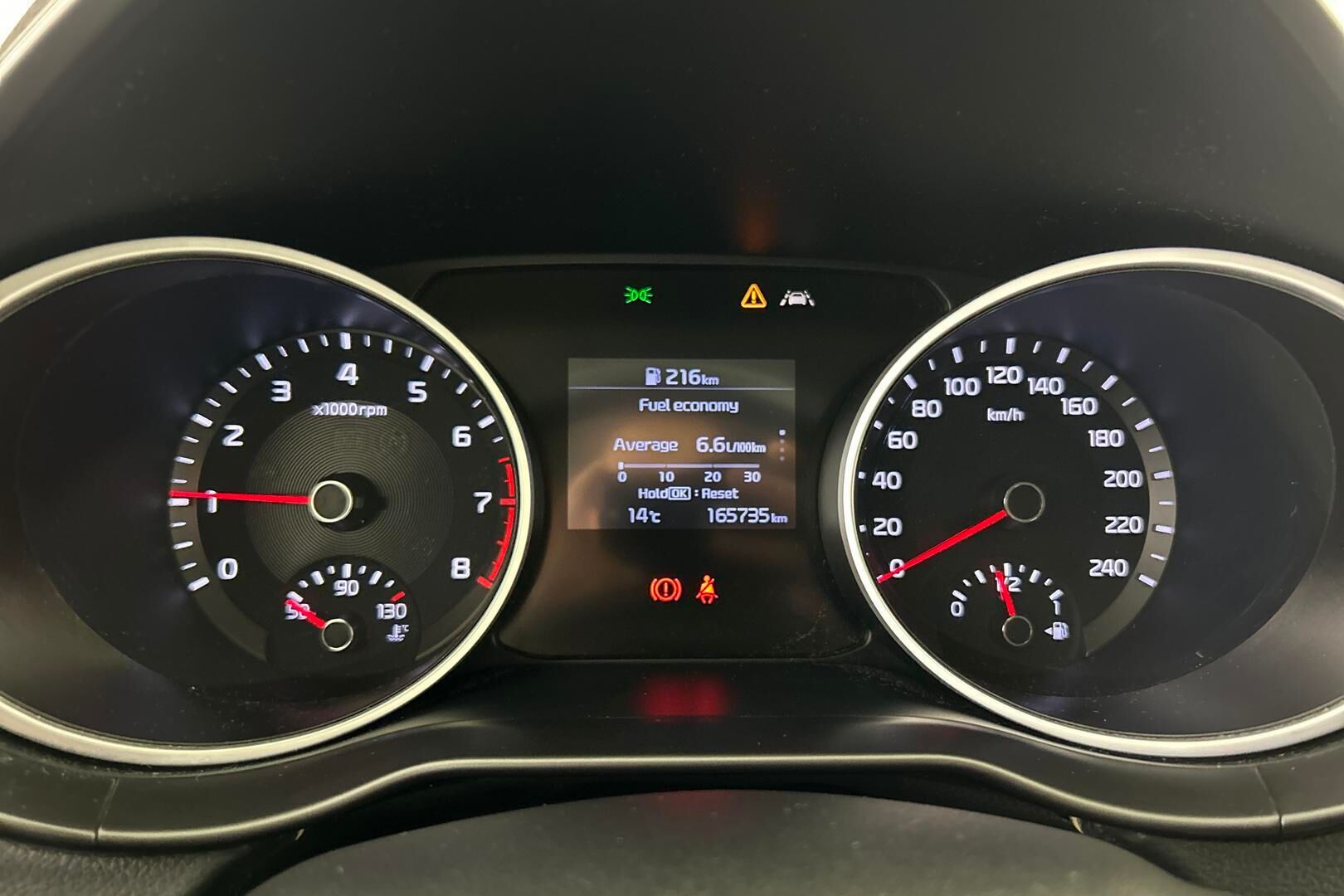 Kia Ceed iso kuva 14