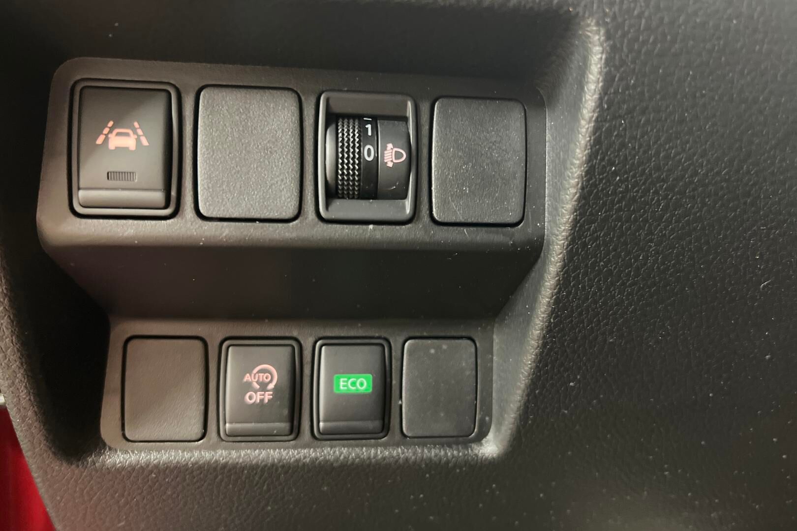 Nissan Qashqai iso kuva 14
