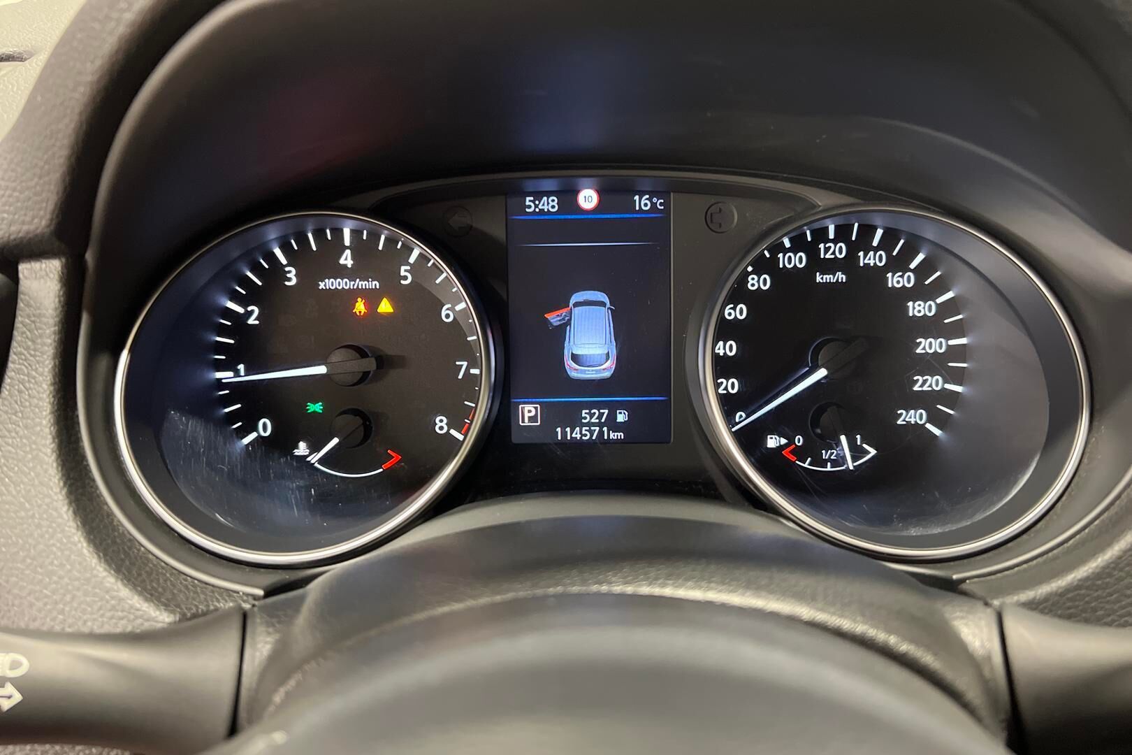 Nissan Qashqai iso kuva 17