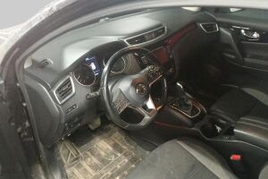 Nissan Qashqai esikatselu 1