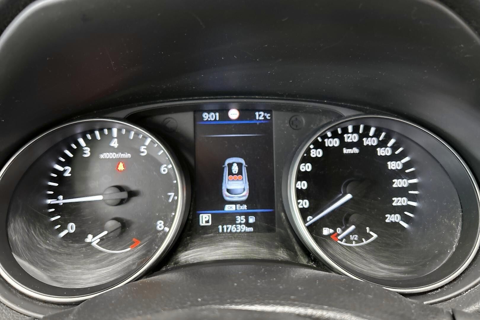 Nissan Qashqai iso kuva 14