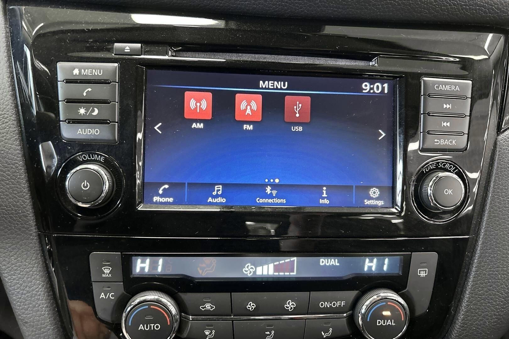 Nissan Qashqai iso kuva 16