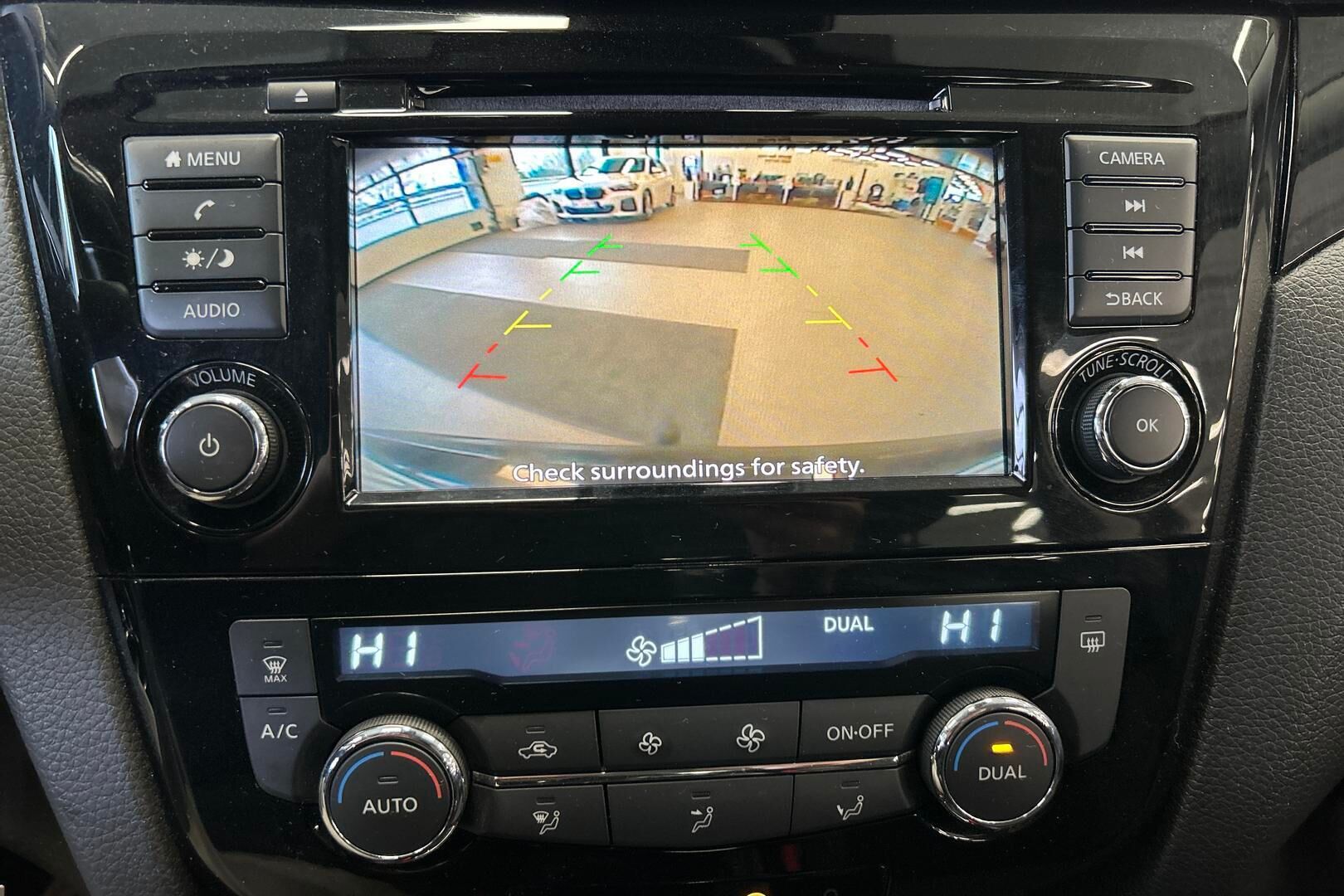 Nissan Qashqai iso kuva 18