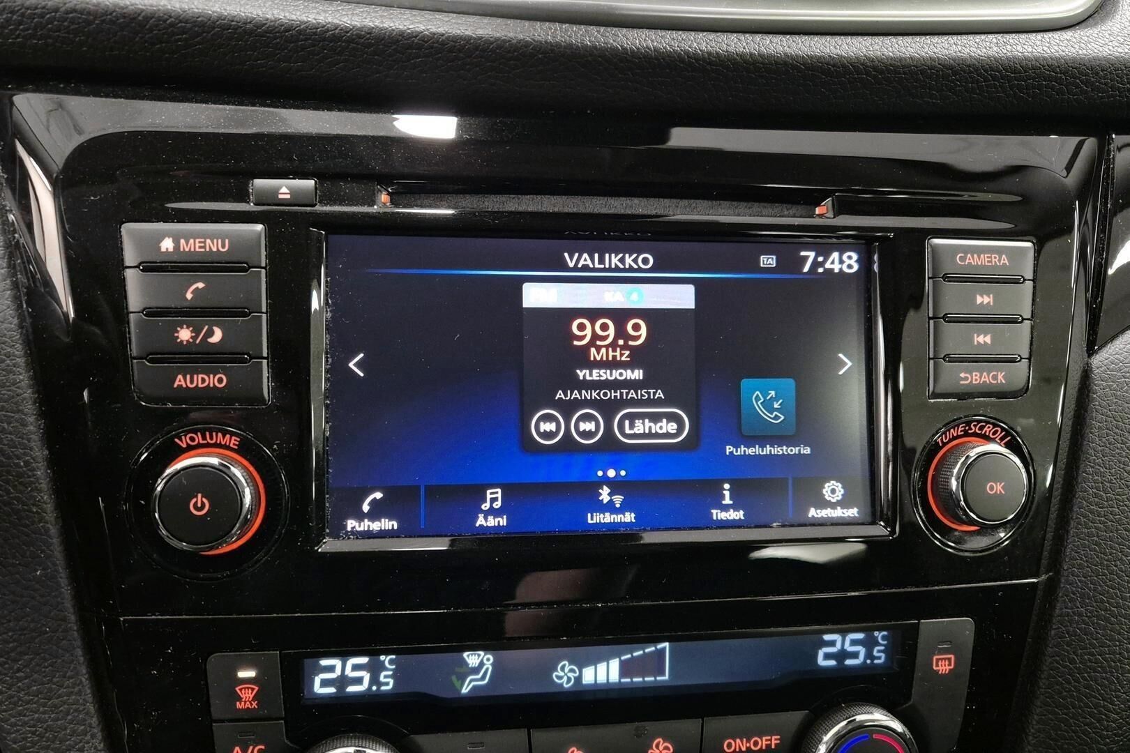 Nissan Qashqai iso kuva 15