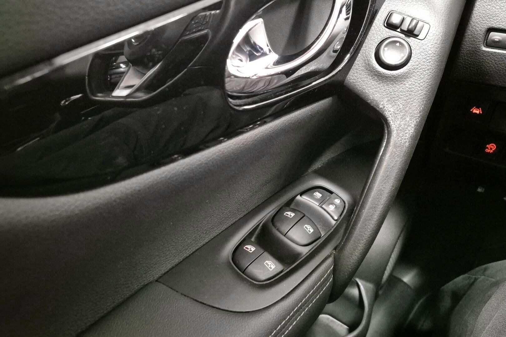 Nissan Qashqai iso kuva 20