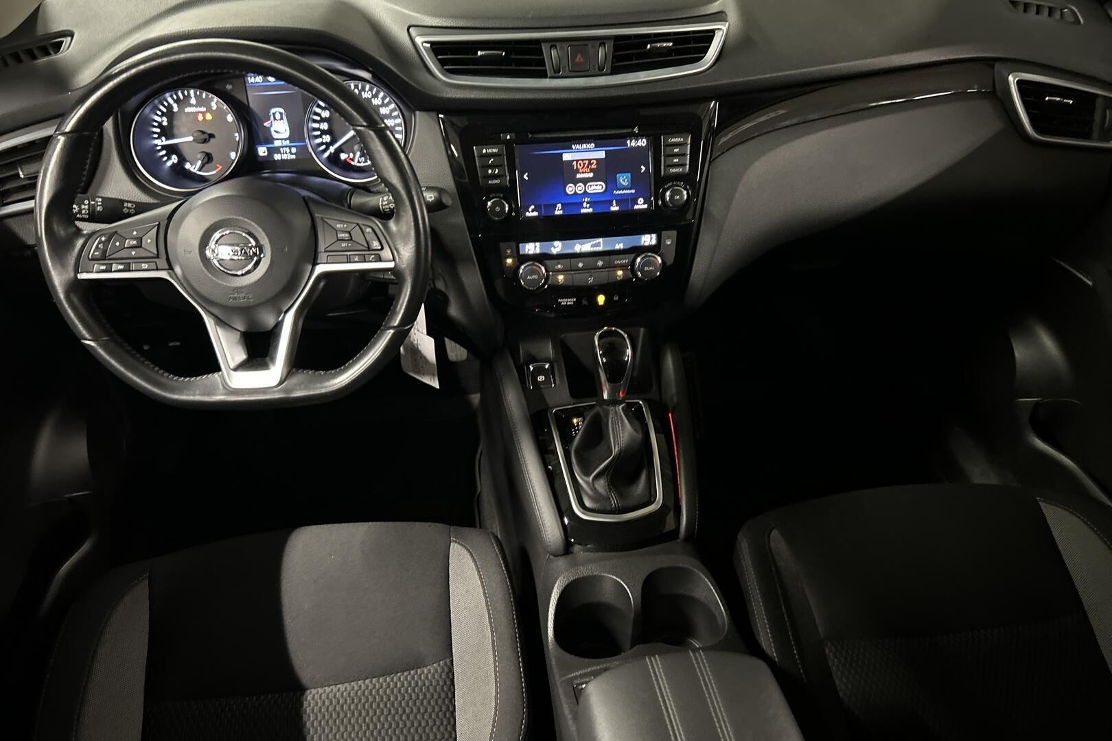 Nissan Qashqai iso kuva 11