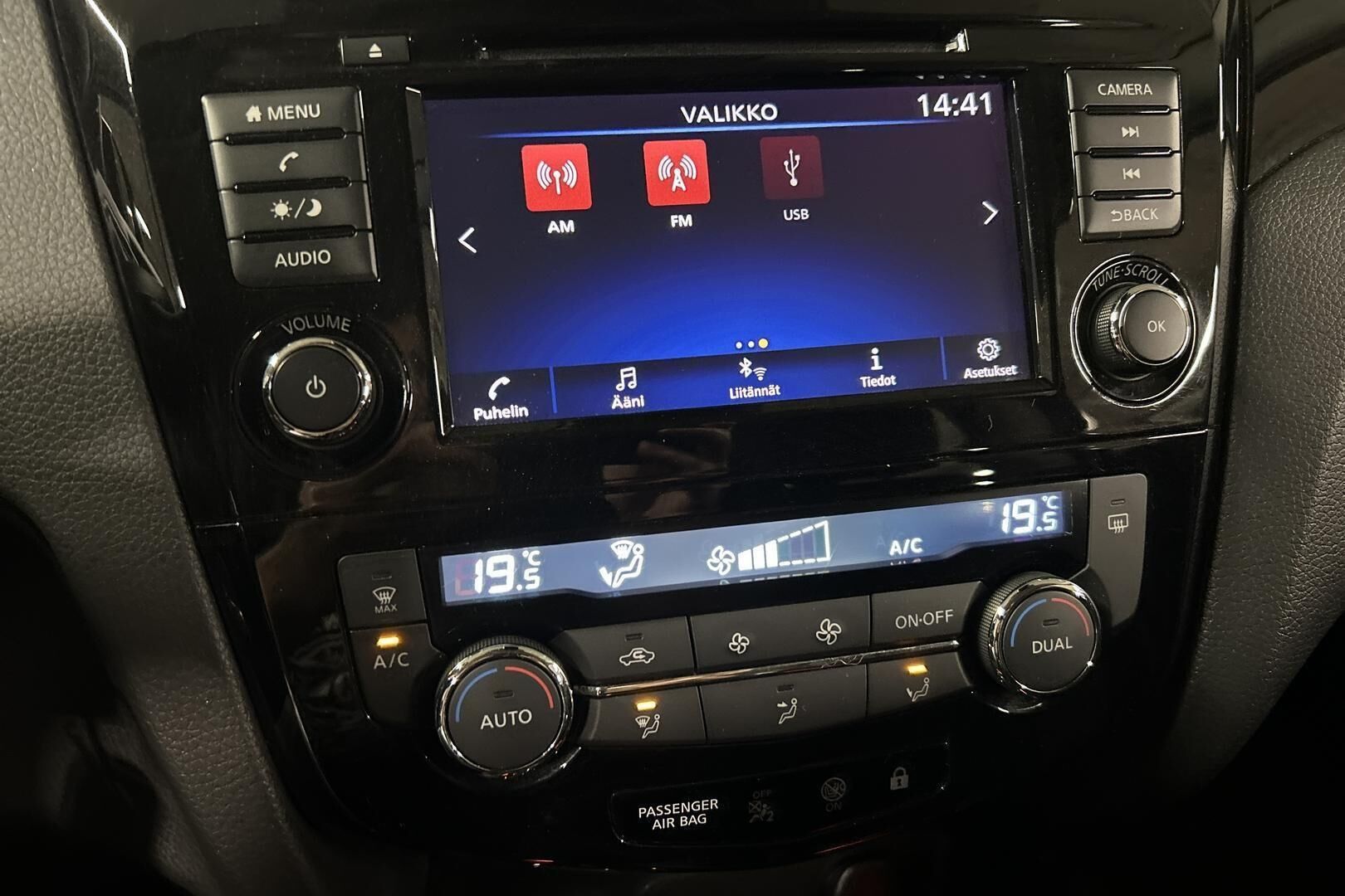 Nissan Qashqai iso kuva 17