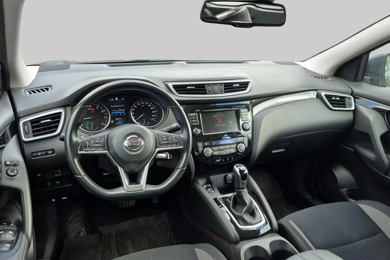 Nissan Qashqai iso kuva 2