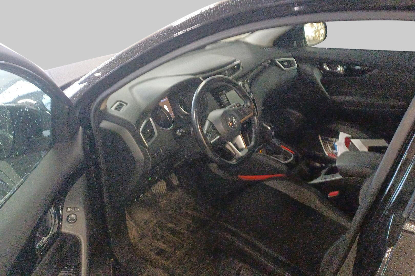 Nissan Qashqai iso kuva 2