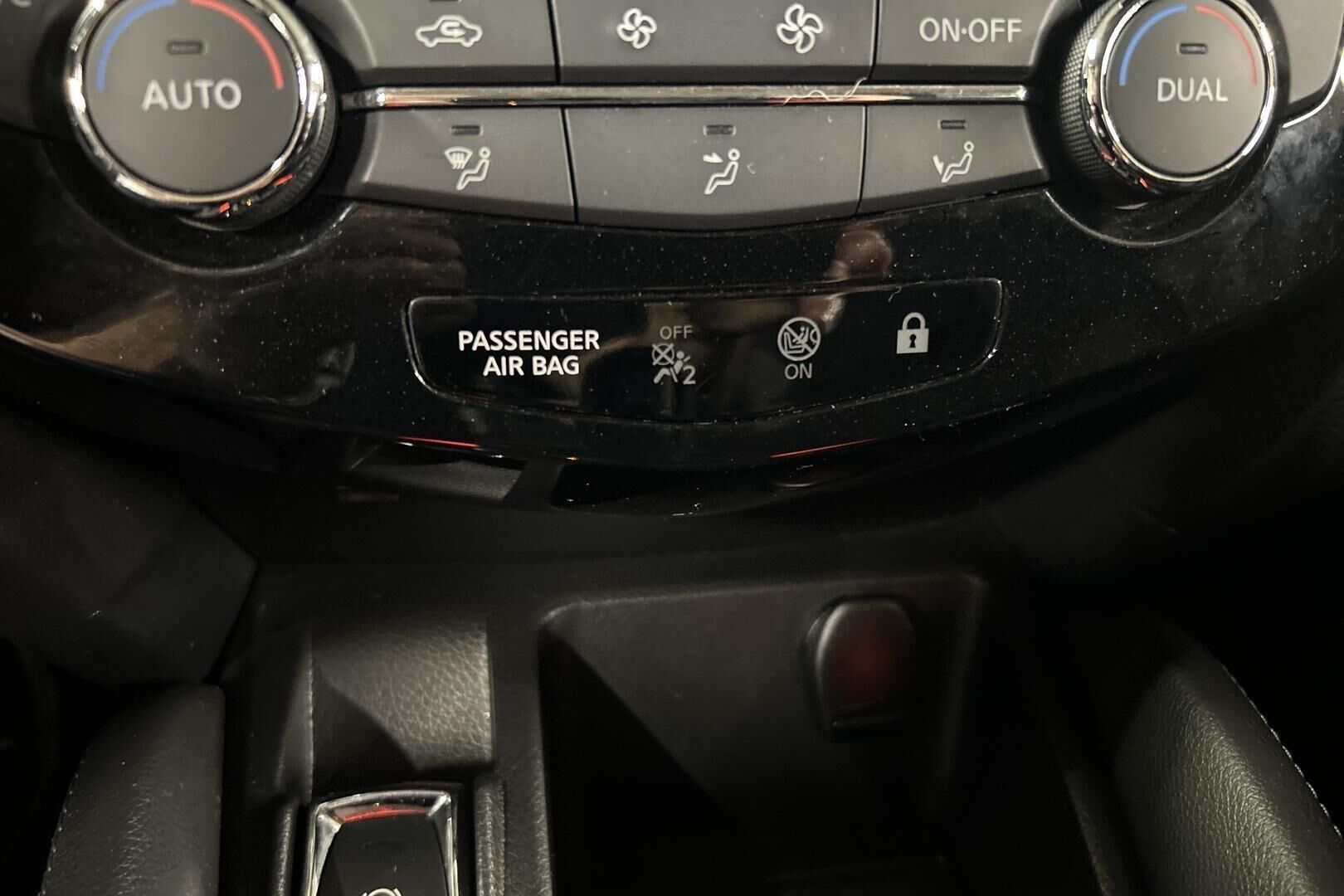 Nissan Qashqai iso kuva 21