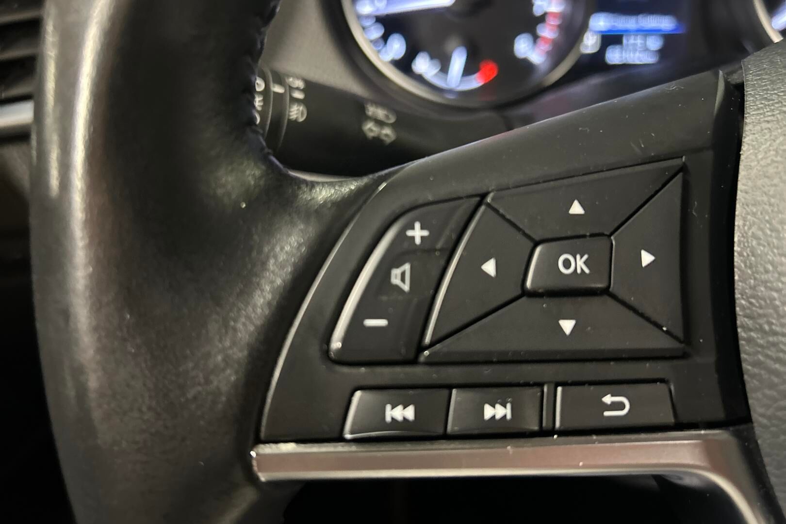 Nissan Qashqai iso kuva 24