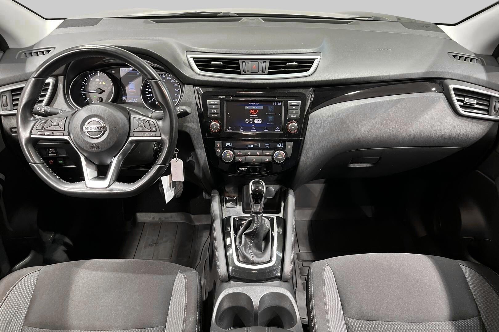Nissan Qashqai iso kuva 11