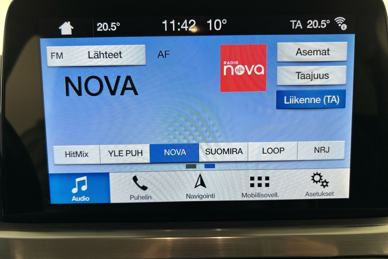 Ford Focus iso kuva 11