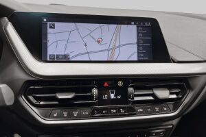 BMW 1-SARJA esikatselu 16