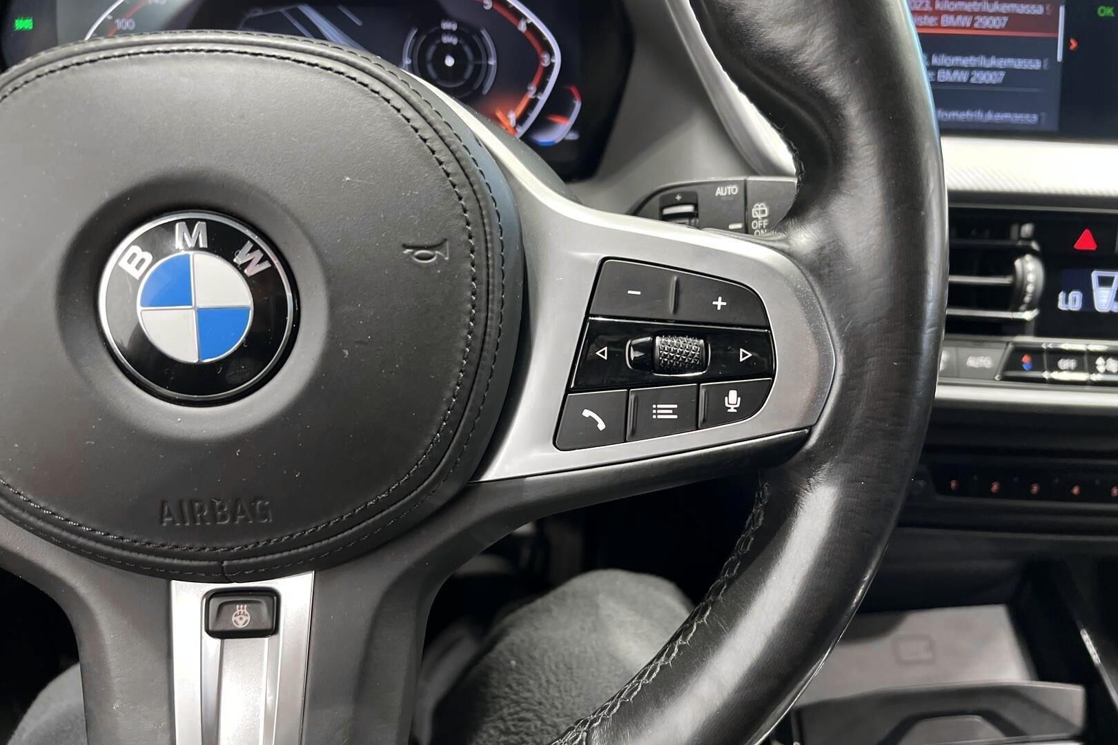 BMW 1-SARJA iso kuva 25
