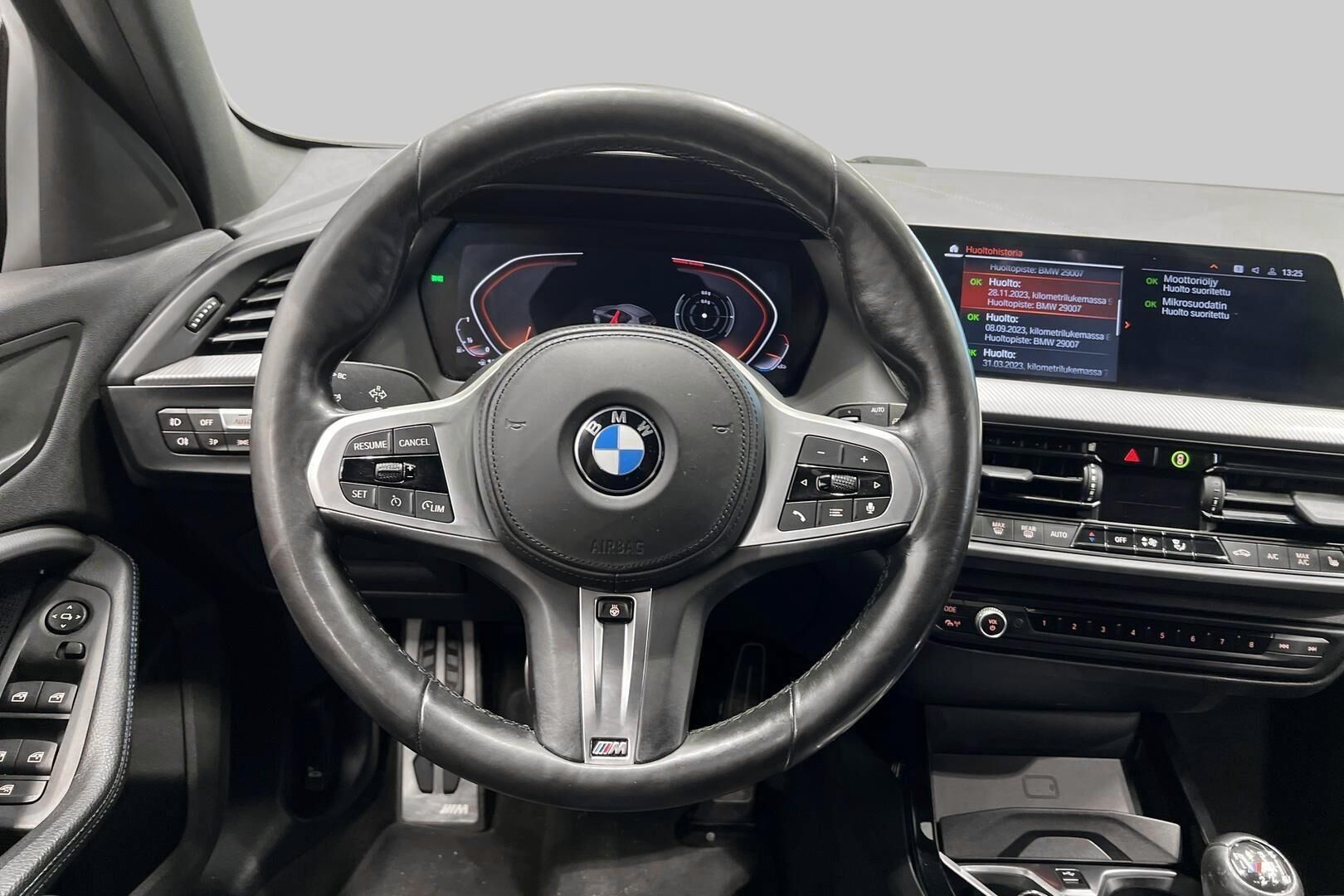 BMW 1-SARJA iso kuva 31