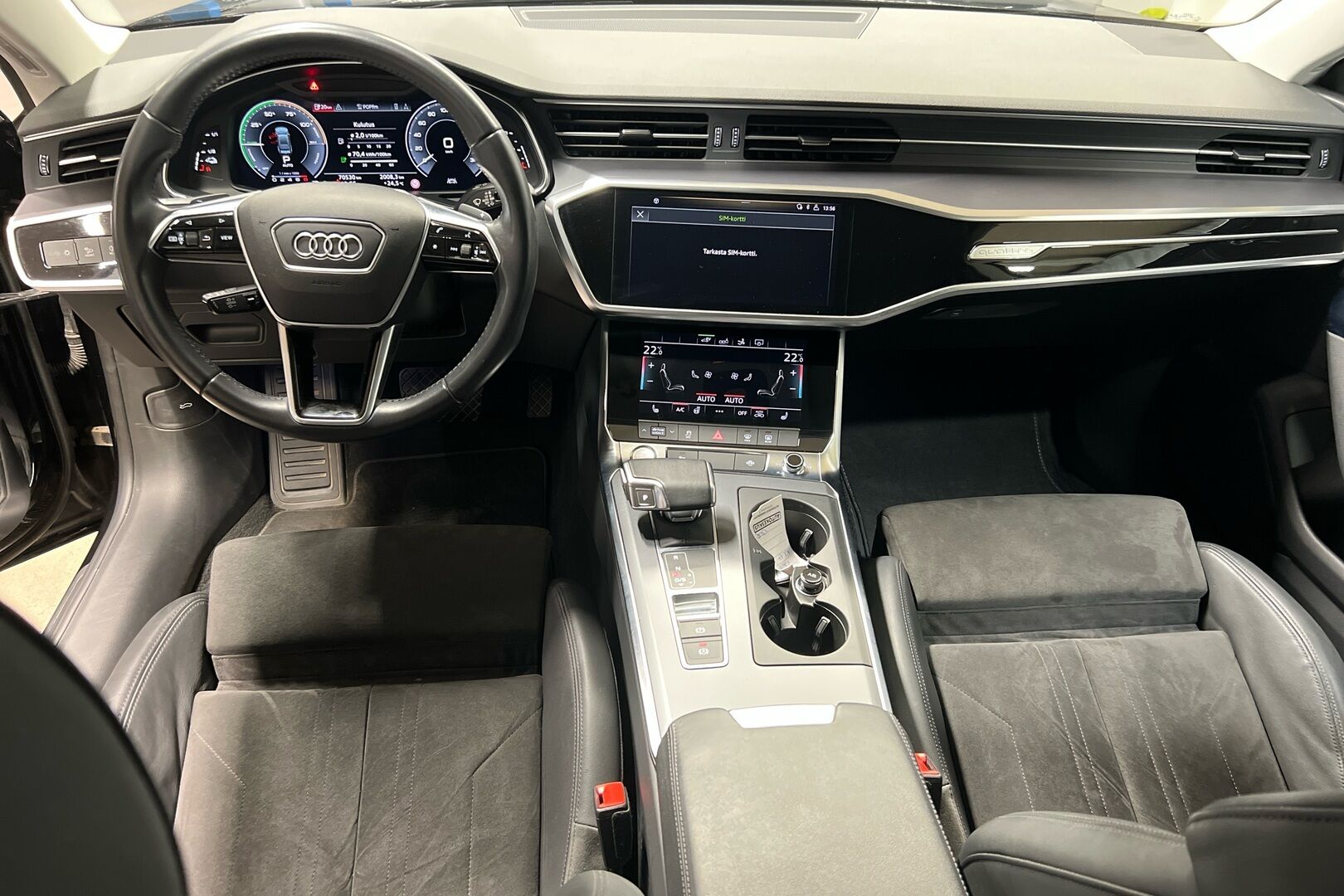 Audi A7 iso kuva 11