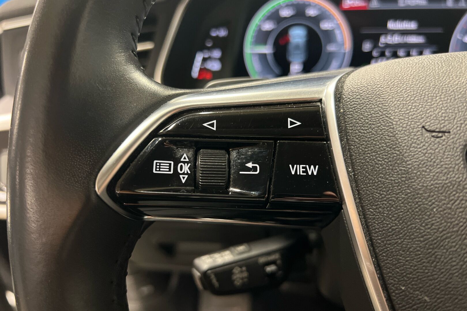 Audi A7 iso kuva 15