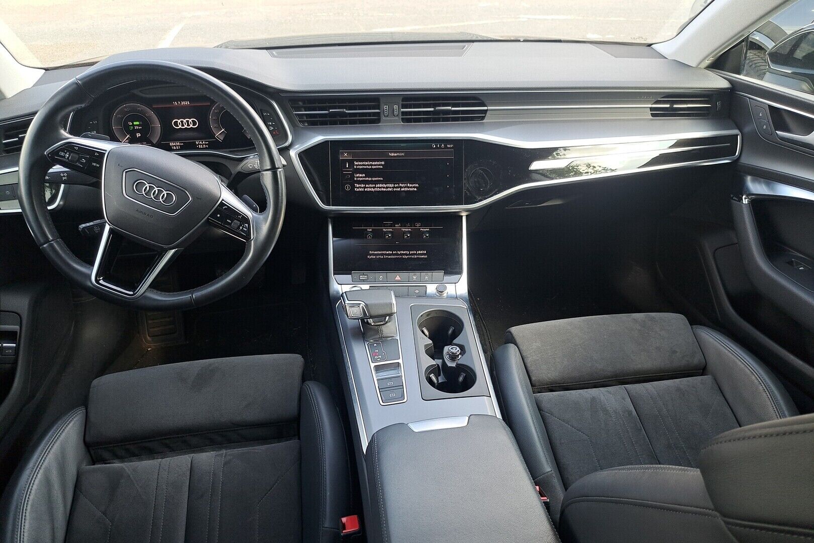 Audi A7 iso kuva 2