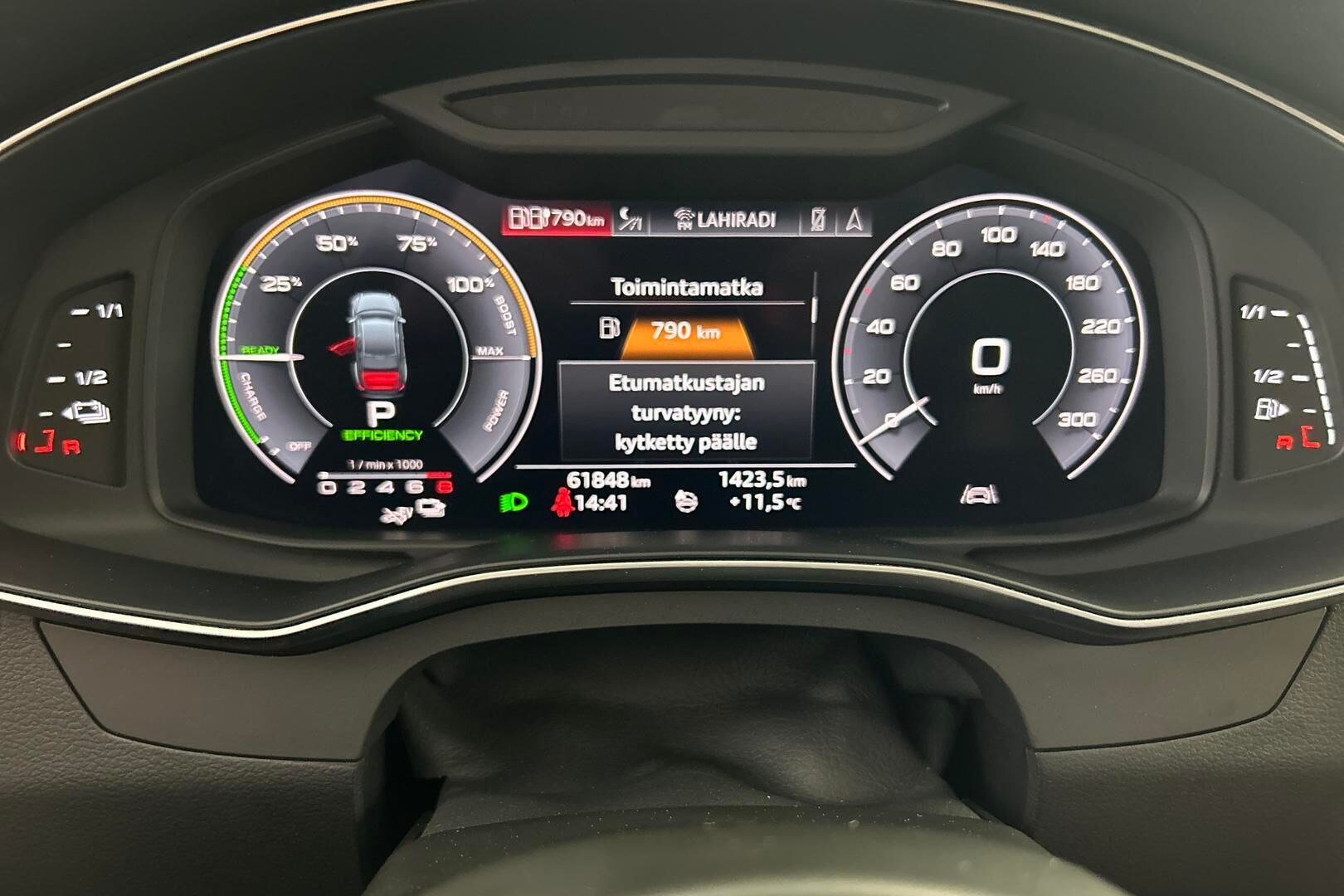 Audi A6 iso kuva 13