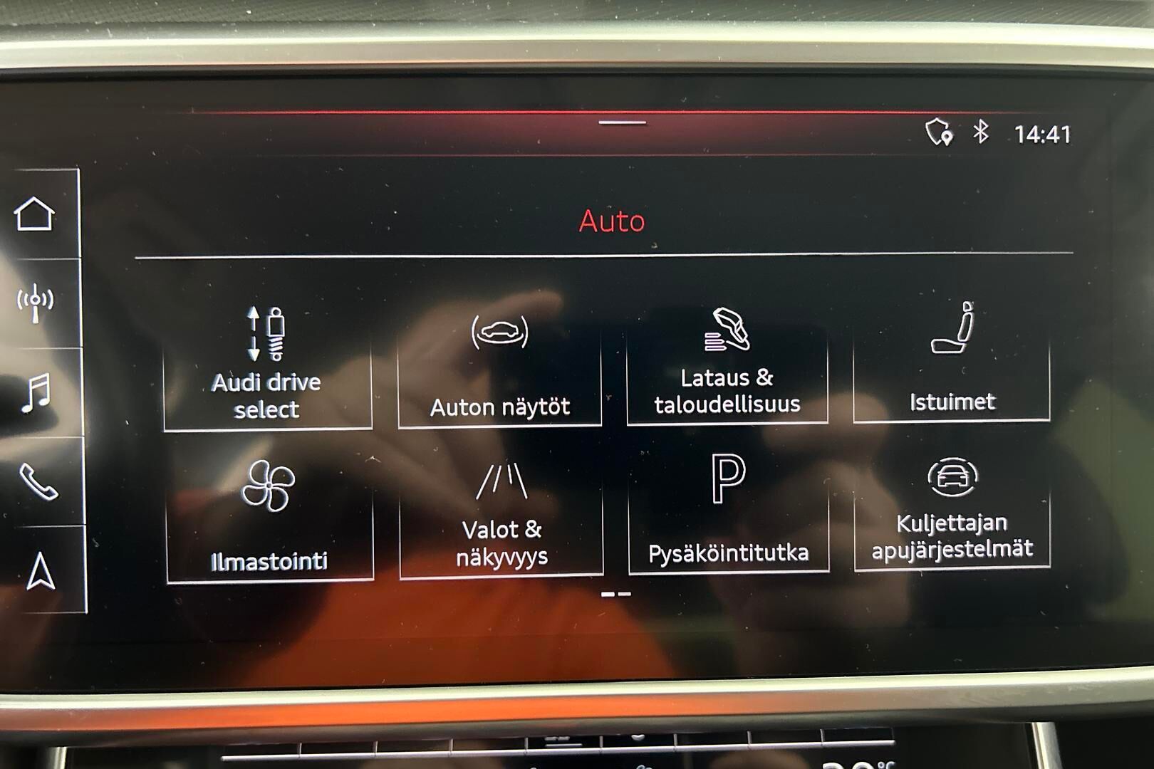 Audi A6 iso kuva 16