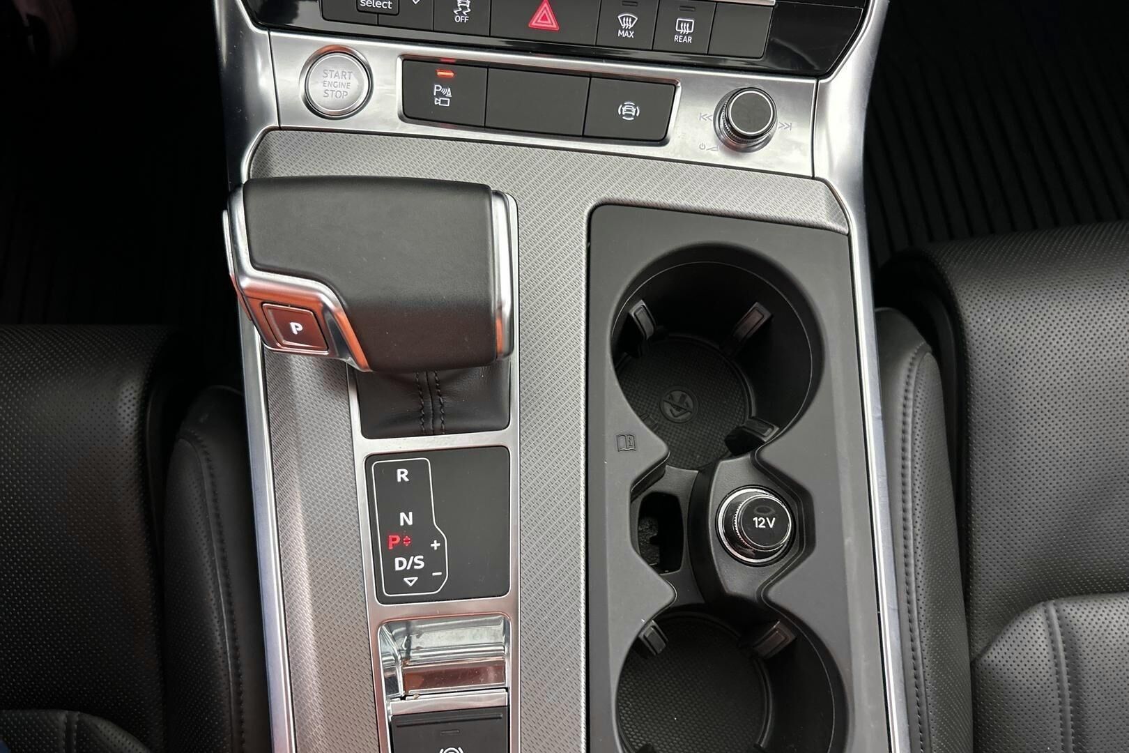 Audi A6 iso kuva 19