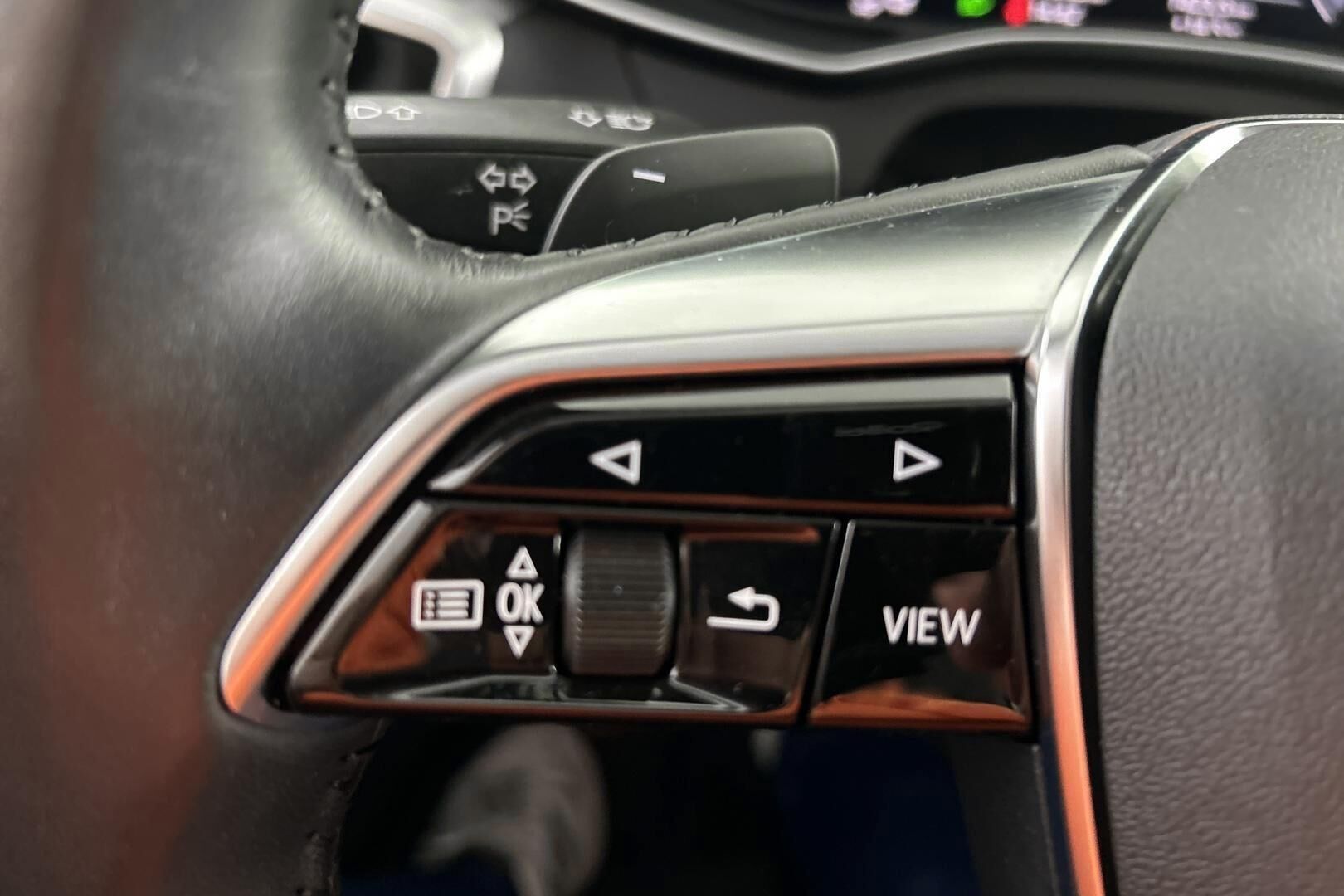 Audi A6 iso kuva 21