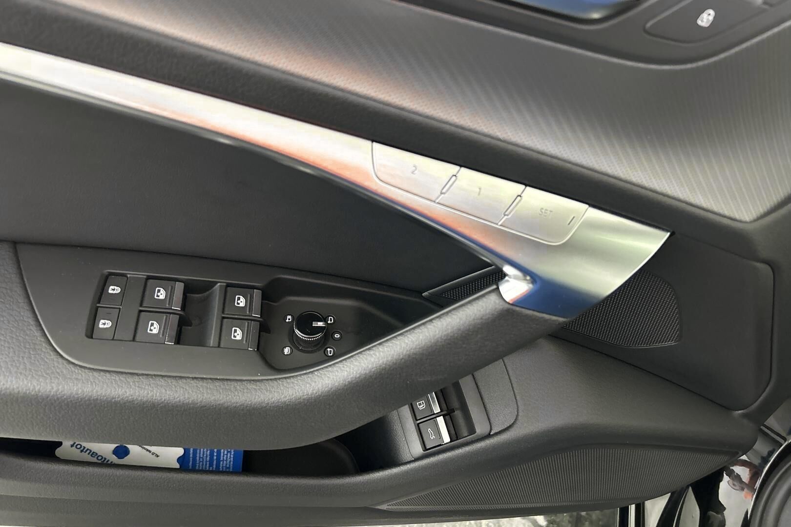Audi A6 iso kuva 24