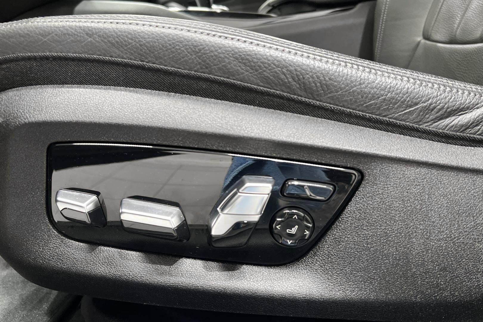 BMW 5-sarja iso kuva 25