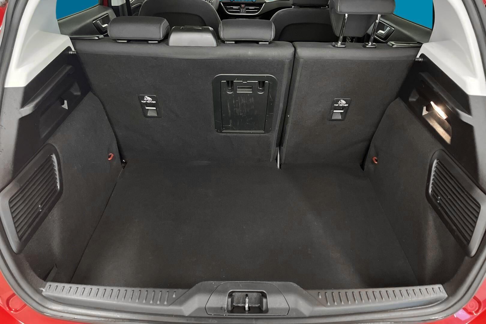 Ford Focus iso kuva 12