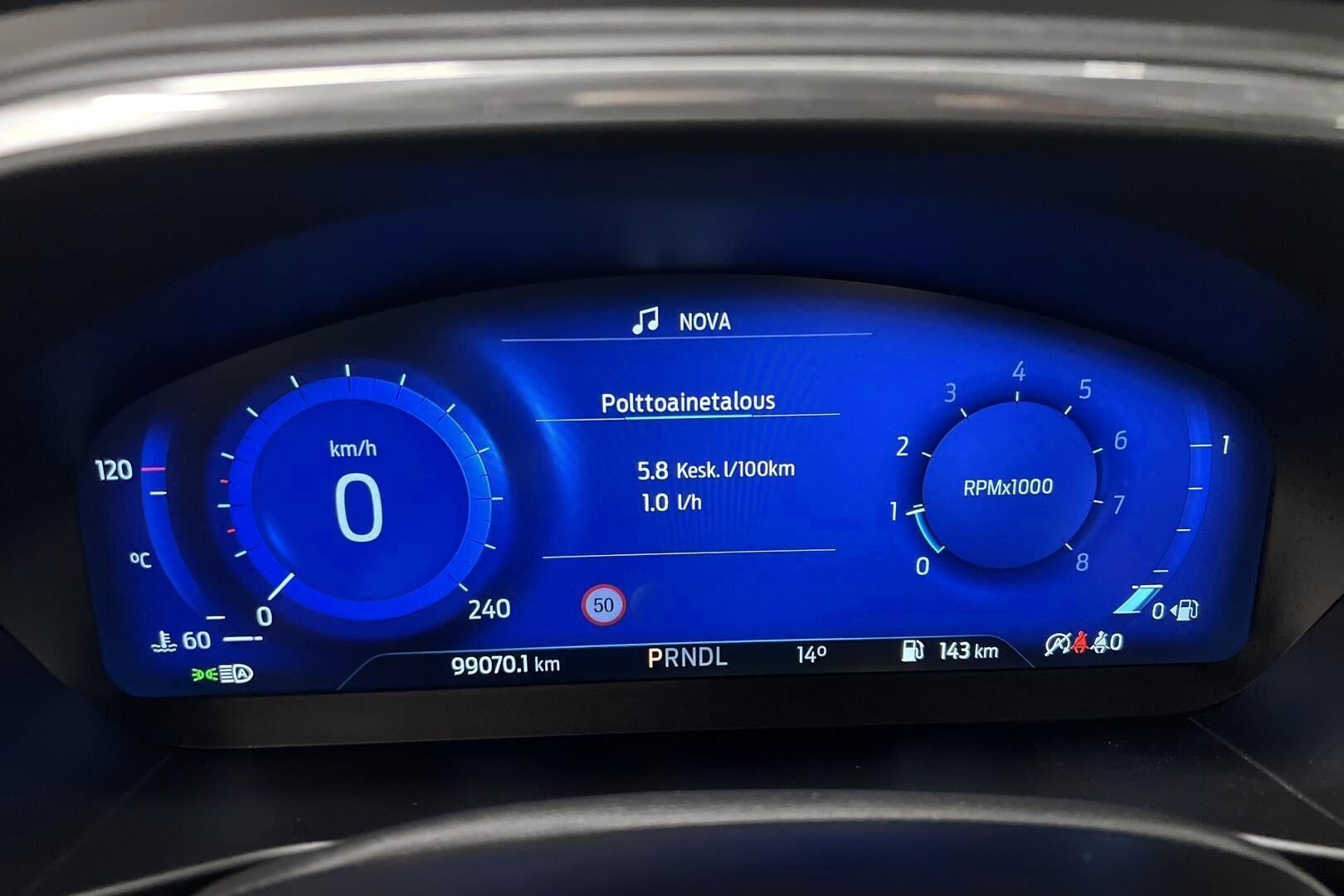 Ford Focus iso kuva 14