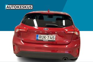 Ford Focus esikatselu 6