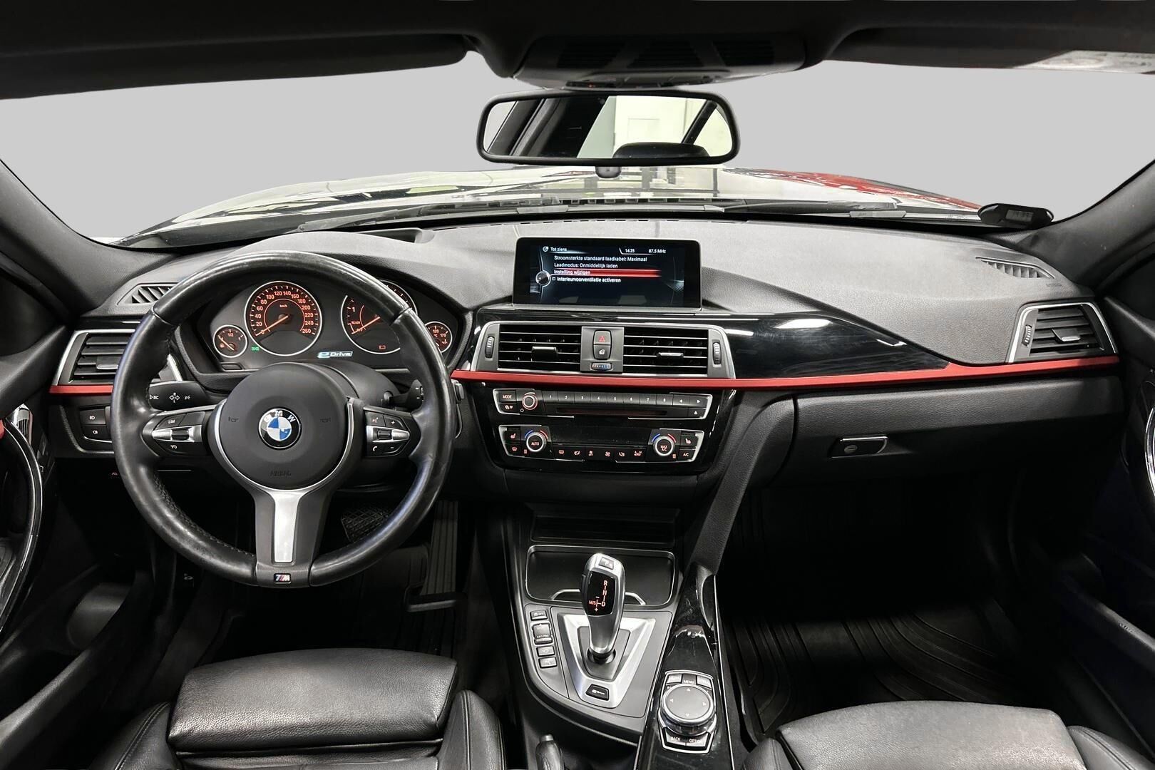 BMW 3-SARJA iso kuva 21