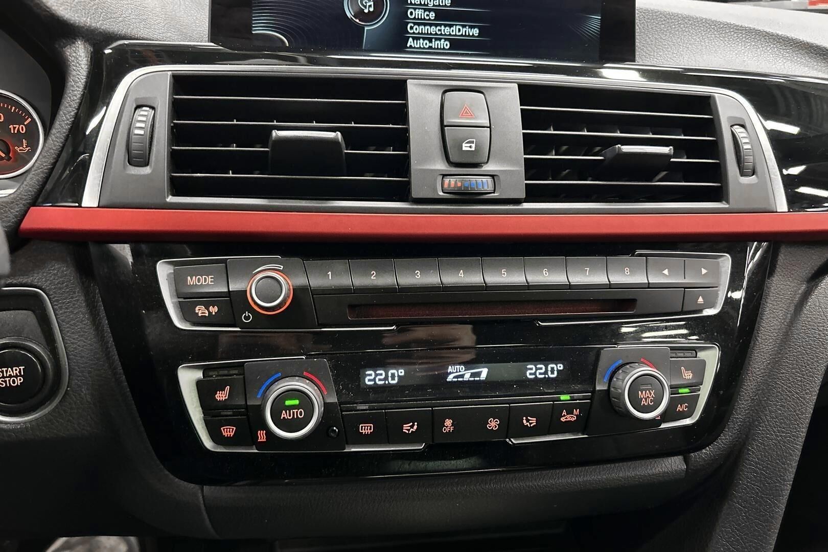 BMW 3-SARJA iso kuva 12