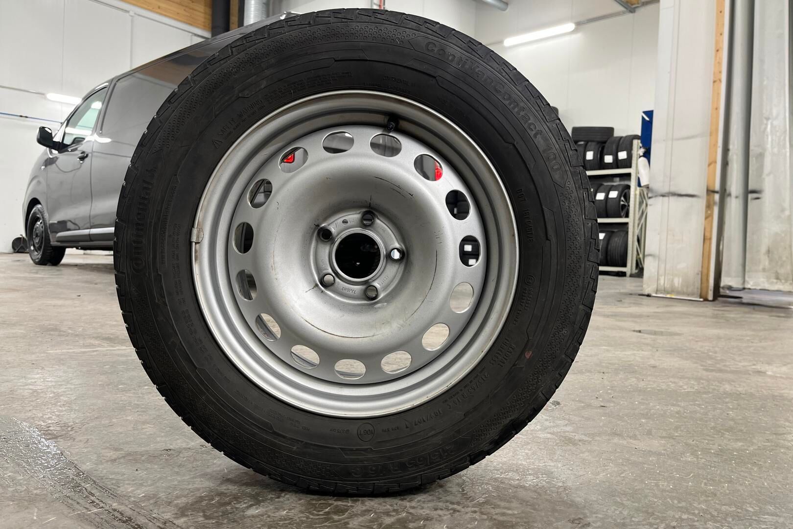 Opel Vivaro iso kuva 11