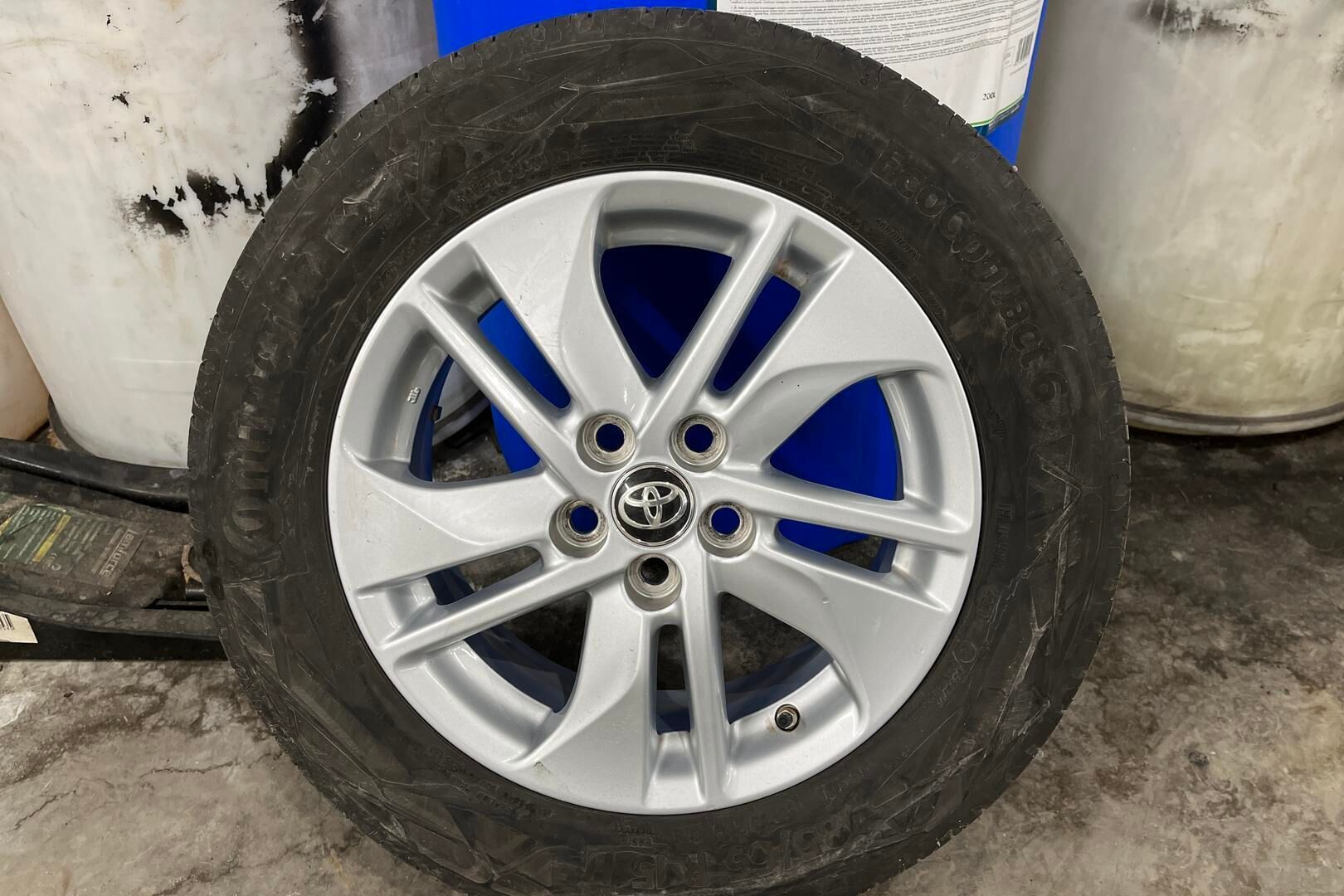 Toyota Yaris iso kuva 13