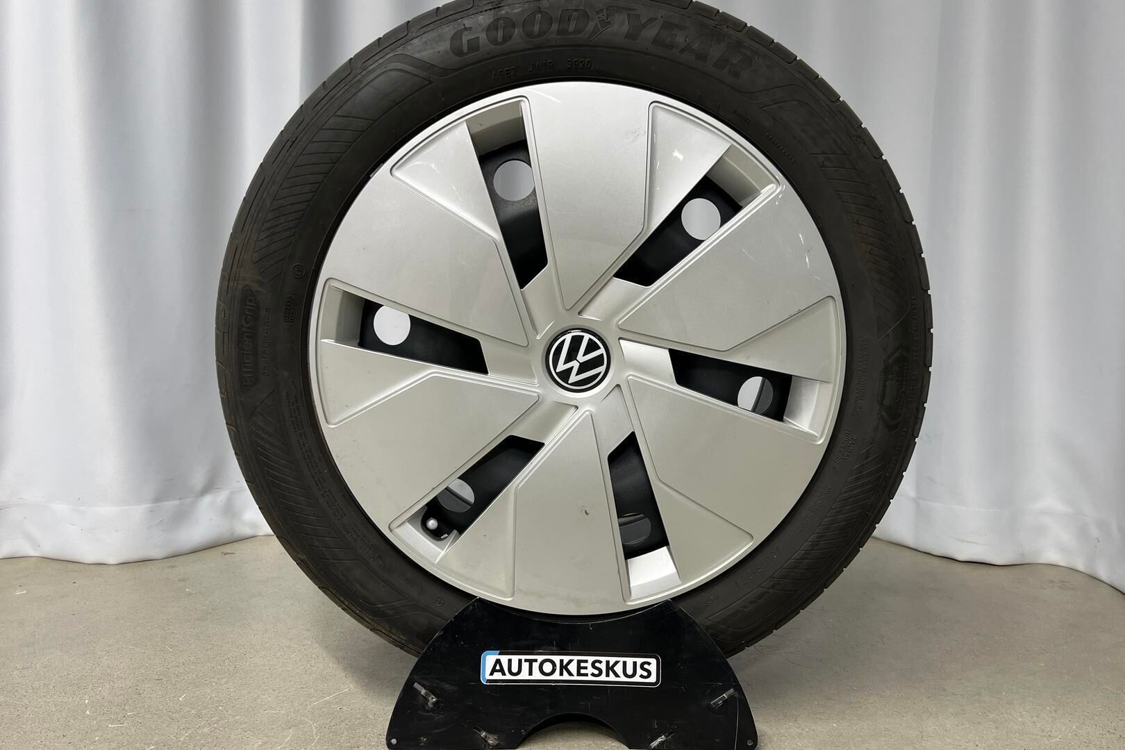 Volkswagen ID.3 iso kuva 18