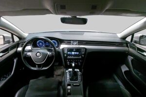 Volkswagen Passat esikatselu 2
