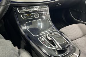 Mercedes-Benz E esikatselu 23