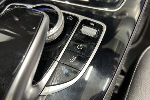 Mercedes-Benz E esikatselu 24